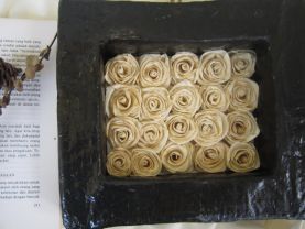 Rose flower frame,Recycle wall decor,Corn husk rose,Recycle frame.