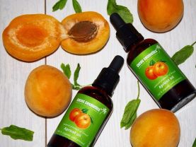 Organic Apricot Kernel Oil/ Organic Facial Oil/ hydrating Oil/ Apricot Body Oil/ Eyelashes Oil/ Hair Growth Oil