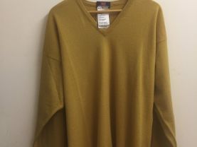 8. Size XL Yellow Men Unworn New Vintage Sweater